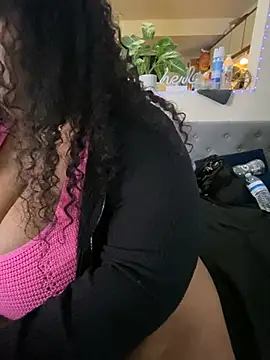 EbonyGoddessKira online show from January 8, 2025, 7:03 pm