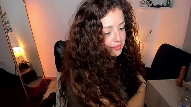 Snapshot of Cassandra_Caiin chatting on February 15, 2026, 7:35 pm Cassandra Caiin online show from February 15, 2026, 7:35 pm