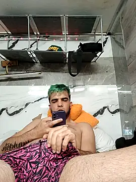 Joseitox21 online show from February 3, 2026, 10:37 pm