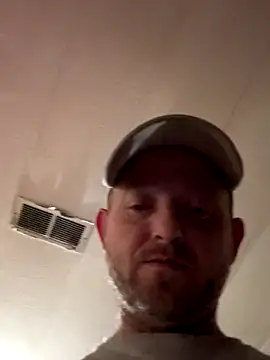 Snapshot of smokeymt420 chatting on December 15, 2025, 7:03 am smokeymt420 online show from December 15, 2025, 7:03 am