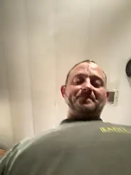 Snapshot of smokeymt420 chatting on December 5, 2025, 12:26 pm smokeymt420 online show from December 5, 2025, 12:26 pm