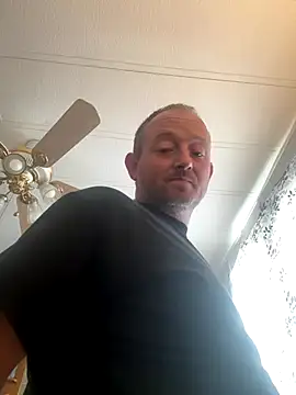 Snapshot of smokeymt420 chatting on November 23, 2025, 3:44 pm smokeymt420 online show from November 23, 2025, 3:44 pm