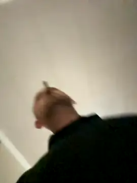 Snapshot of smokeymt420 chatting on November 17, 2025, 8:29 am smokeymt420 online show from November 17, 2025, 8:29 am