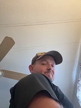 Snapshot of smokeymt420 chatting on November 30, 2025, 7:58 pm smokeymt420 online show from November 30, 2025, 7:58 pm