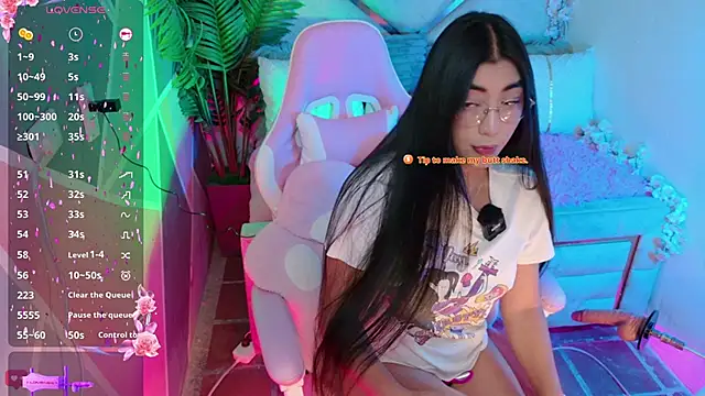 Snapshot of shanon- chatting on March 30, 2026, 8:21 pm shanon- online show from March 30, 2026, 8:21 pm