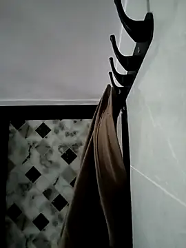 Snapshot of SimplyKarthik09 chatting on December 3, 2025, 5:41 am SimplyKarthik09 online show from December 3, 2025, 5:41 am