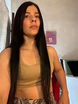 Estefani 32 online show from July 15, 2026, 2:13 pm