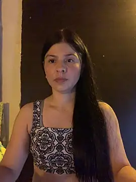 Snapshot of Estefani_32 chatting on June 2, 2026, 7:14 pm Estefani 32 online show from June 2, 2026, 7:14 pm