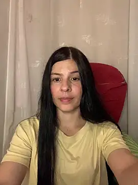 Estefani 32 online show from June 23, 2026, 12:41 am