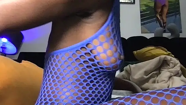 choco petite online show from April 28, 2026, 2:38 am