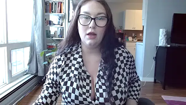 PaigeParker online show from February 17, 2025, 7:44 pm