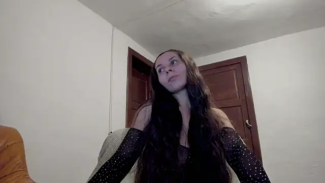 EasyAcee online show from September 14, 2025, 3:34 pm