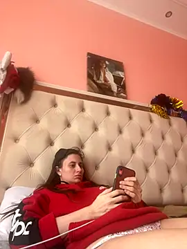 Flossy Vettie online show from December 3, 2025, 8:03 am