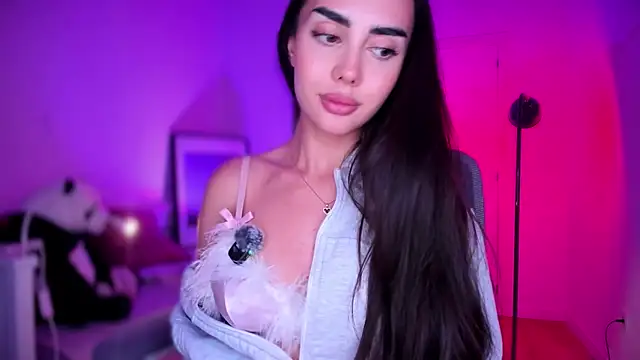 Snapshot of Lil_Gabby chatting on November 21, 2025, 7:57 pm Lil Gabby online show from November 21, 2025, 7:57 pm