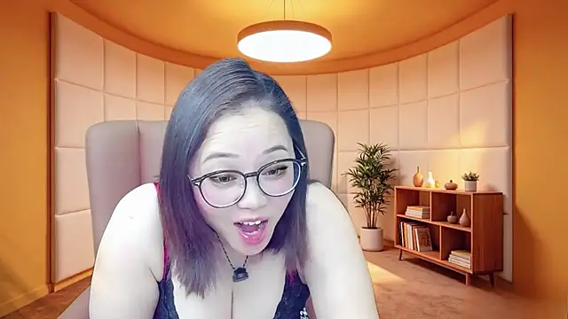 Giuliam online show from July 5, 2026, 6:37 pm