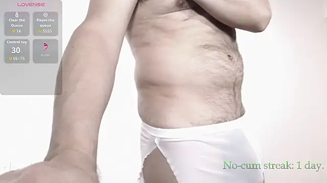 Snapshot of hxmisterh chatting on December 14, 2025, 6:35 pm hxmisterh online show from December 14, 2025, 6:35 pm