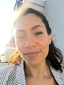 SamyJones9 online show from December 21, 2025, 9:48 pm