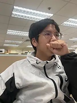 Snapshot of charlie_xdd chatting on January 3, 2025, 9:25 am charlie xdd online show from January 3, 2025, 9:25 am