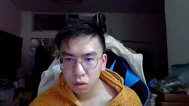 Snapshot of charlie_xdd chatting on January 15, 2025, 11:53 am charlie xdd online show from January 15, 2025, 11:53 am