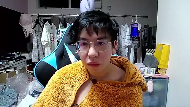 Snapshot of charlie_xdd chatting on January 12, 2026, 1:18 pm charlie xdd online show from January 12, 2026, 1:18 pm