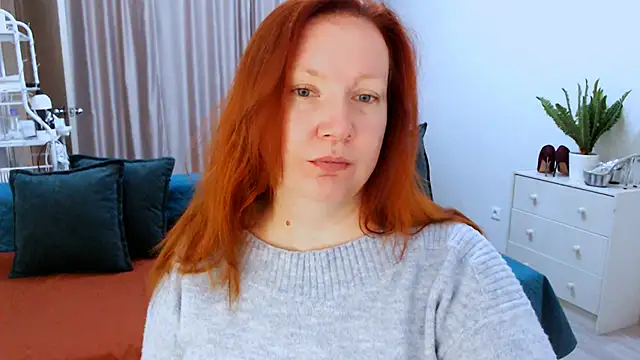GoddessLara online show from September 14, 2025, 2:56 am