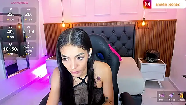 AMELIELEONE online show from July 2, 2026, 12:33 pm