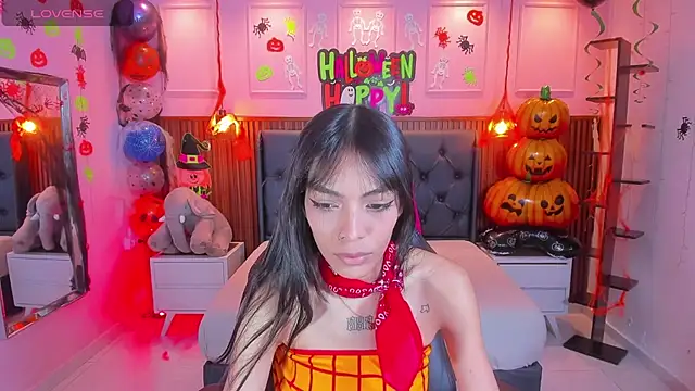 Snapshot of AMELIELEONE chatting on October 22, 2025, 12:26 pm AMELIELEONE online show from October 22, 2025, 12:26 pm