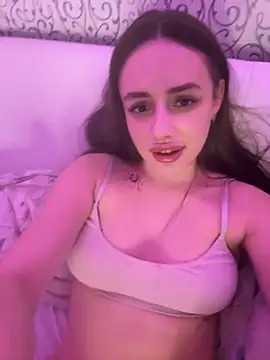 Snapshot of Lisaaan chatting on October 13, 2025, 2:51 pm Lisaaan online show from October 13, 2025, 2:51 pm