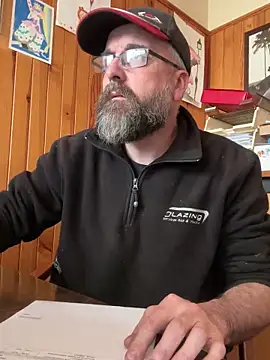 Snapshot of jim470 chatting on March 5, 2025, 1:39 pm jim470 online show from March 5, 2025, 1:39 pm