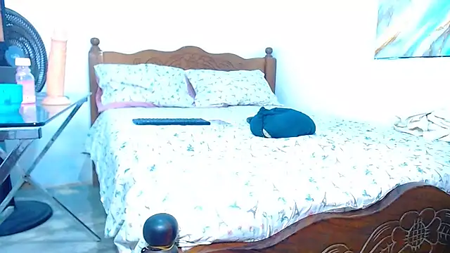 Snapshot of cositarrica_xxx chatting on November 8, 2025, 4:43 pm cositarrica xxx online show from November 8, 2025, 4:43 pm