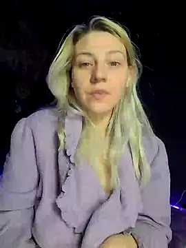 Snapshot of ScarletCallings420 chatting on February 8, 2025, 4:14 pm ScarletCallings420 online show from February 8, 2025, 4:14 pm