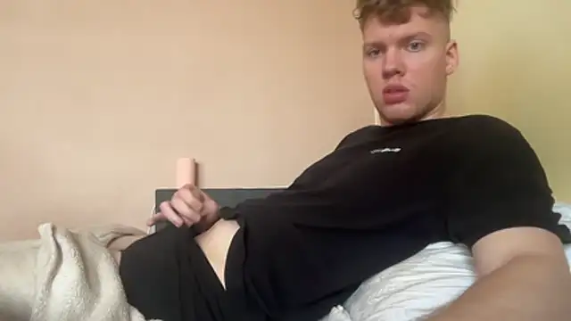 Snapshot of sexybooii6968 chatting on May 31, 2026, 10:54 am sexybooii6968 online show from May 31, 2026, 10:54 am
