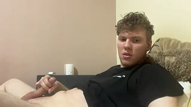 Snapshot of sexybooii6968 chatting on November 19, 2025, 9:37 pm sexybooii6968 online show from November 19, 2025, 9:37 pm