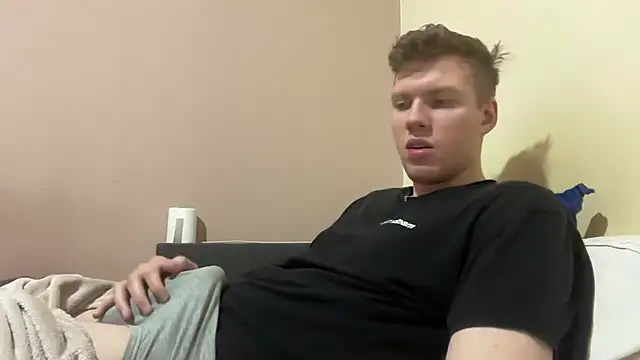 sexybooii6968 online show from January 16, 2026, 4:11 pm