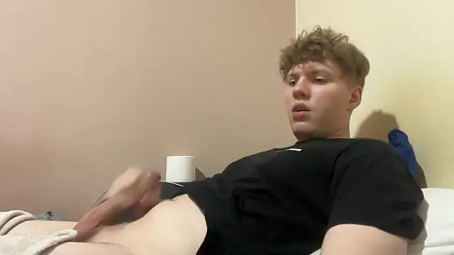 Snapshot of sexybooii6968 chatting on November 30, 2025, 3:35 pm sexybooii6968 online show from November 30, 2025, 3:35 pm