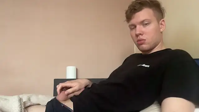 Snapshot of sexybooii6968 chatting on October 26, 2025, 10:59 am sexybooii6968 online show from October 26, 2025, 10:59 am