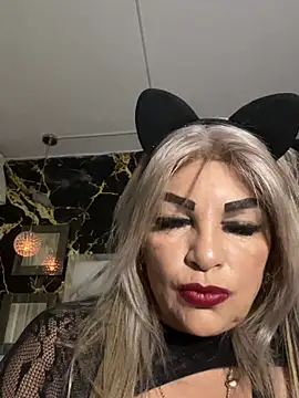 scarlett sexx69 online show from February 2, 2026, 11:42 am