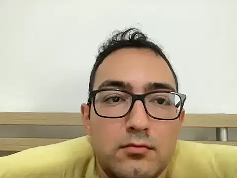 freshmanxxl98 online show from July 30, 2026, 10:58 am