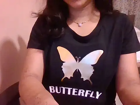 Snapshot of Pinky_4 chatting on October 29, 2025, 6:40 pm Pinky 4 online show from October 29, 2025, 6:40 pm