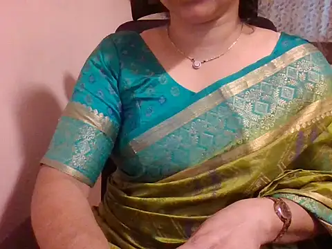 Snapshot of Pinky_4 chatting on December 16, 2025, 12:20 pm Pinky 4 online show from December 16, 2025, 12:20 pm