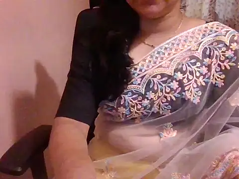 Pinky 4 online show from May 4, 2026, 4:38 am