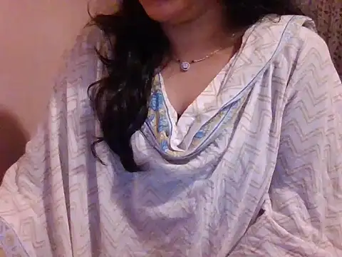 Snapshot of Pinky_4 chatting on May 20, 2026, 6:27 pm Pinky 4 online show from May 20, 2026, 6:27 pm