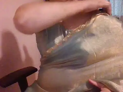 Snapshot of Pinky_4 chatting on November 24, 2025, 10:48 am Pinky 4 online show from November 24, 2025, 10:48 am