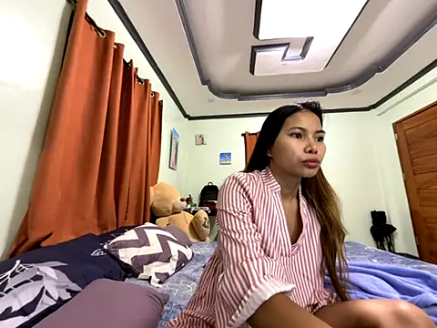 pinay6969 online show from September 23, 2025, 9:44 pm