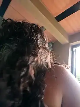 Simone Miller online show from January 14, 2026, 6:33 pm