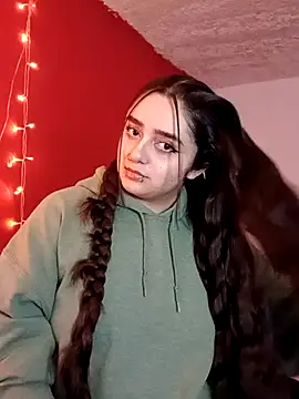 IvonneT online show from October 26, 2025, 12:22 am