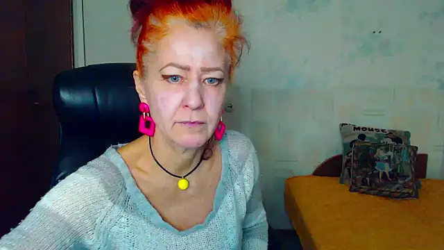 Snapshot of MilayaDFlow chatting on December 15, 2025, 4:24 pm MilayaDFlow online show from December 15, 2025, 4:24 pm