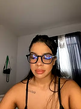 trianawhite online show from December 19, 2025, 3:14 pm