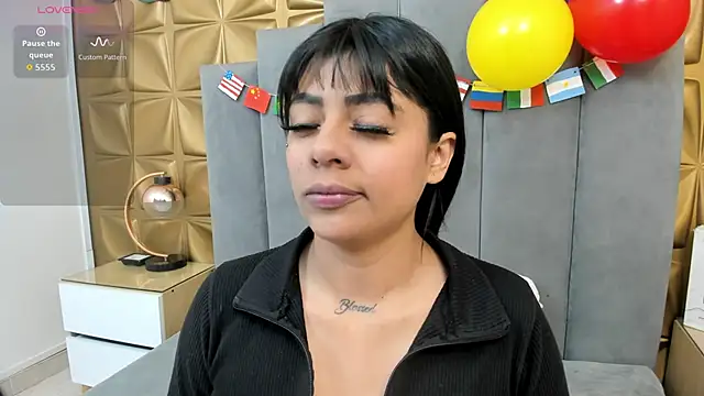 Snapshot of melani_dream chatting on June 29, 2026, 1:44 pm melani dream online show from June 29, 2026, 1:44 pm