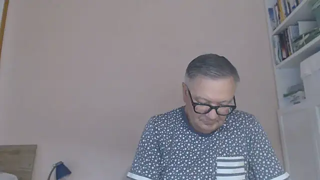 Snapshot of YOU6me chatting on August 6, 2026, 4:13 pm YOU6me online show from August 6, 2026, 4:13 pm